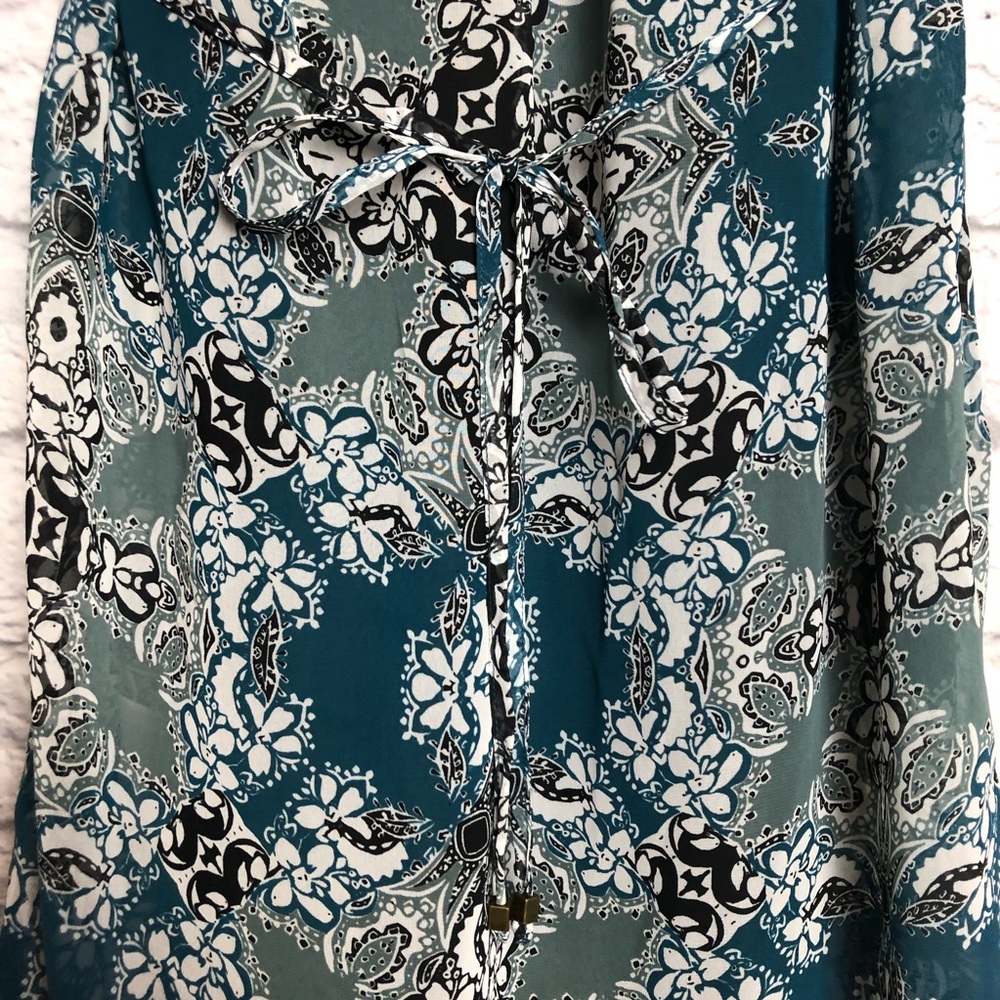 Banana Republic v-neck dress - Picture 7 of 8